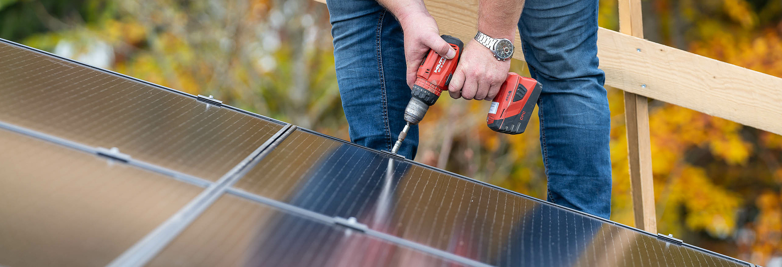 Detailaufnahme Montage Solarpanel