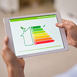 House Efficiency rating auf einem Tablet dargestellt 